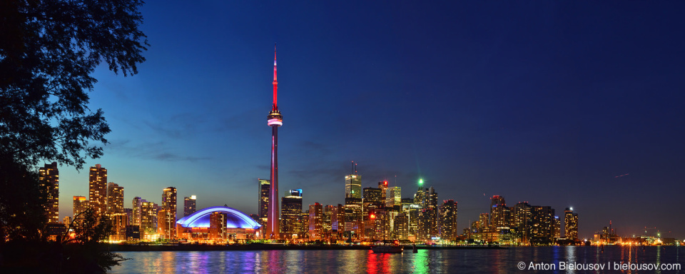 Free 67MP Toronto Night Skyline Panorama