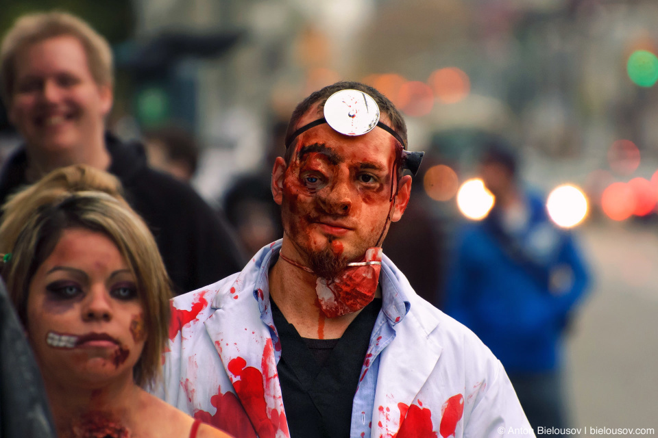 Toronto Zombie Walk 2010, Bloody Doctor