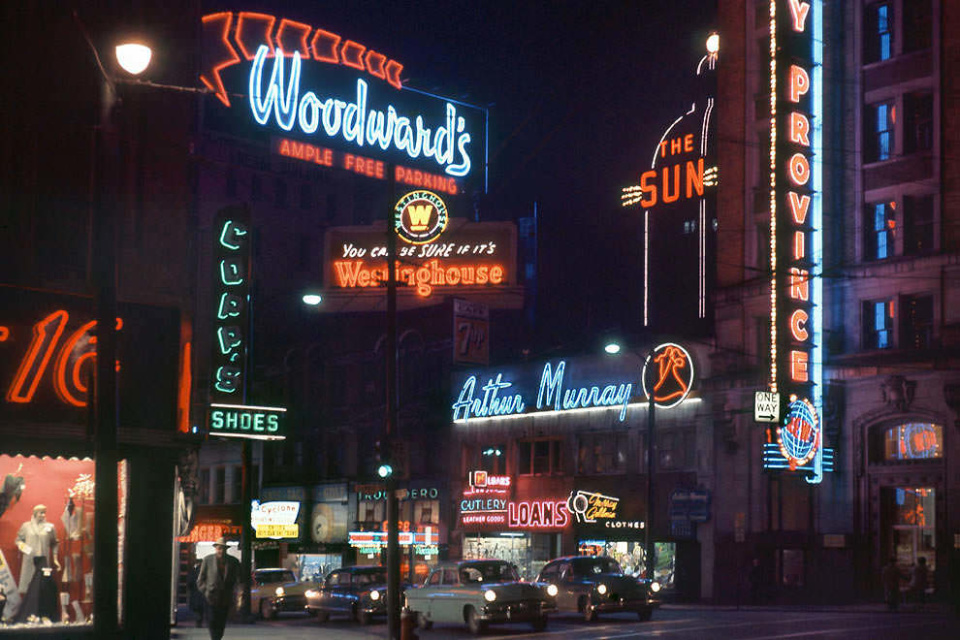 Студия Артура Мюррея, 1960 год. (© Fred Herzog—Courtesy of Equinox Gallery, Vancouver) Студия Артура Мюррея, 1960 год. (© Fred Herzog—Courtesy of Equinox Gallery, Vancouver)